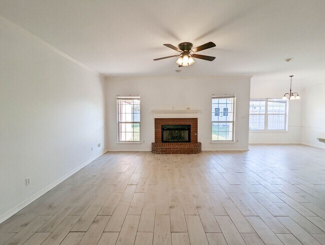 Foto del edificio - 5308 Lantana Ln