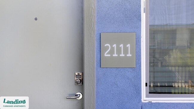 Building Photo - 10000 W Missouri Ave