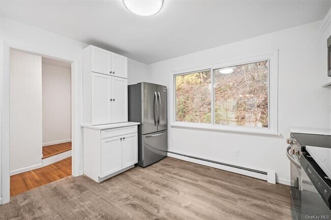 Building Photo - 26 Scenic Cir