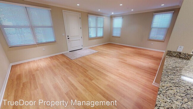 Building Photo - 1 br, 1.5 bath House - 134 Overbrook