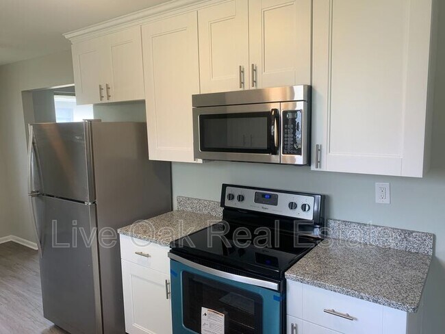 Foto del edificio - 314 Woodview Ave