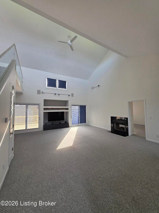 Foto del edificio - 2728 Taylorsville Rd