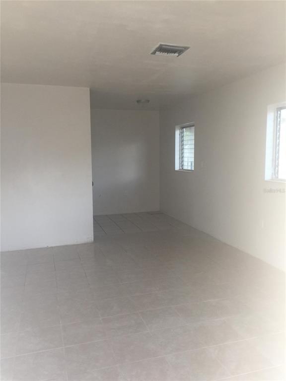 Foto del edificio - 1615 W 7th St