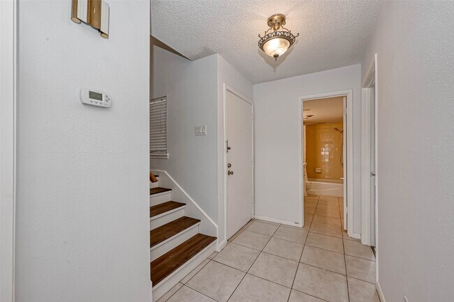 Foto del edificio - 14179 Misty Meadow Ln