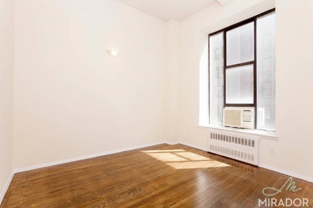 Building Photo - 1 bedroom in New York NY 10173