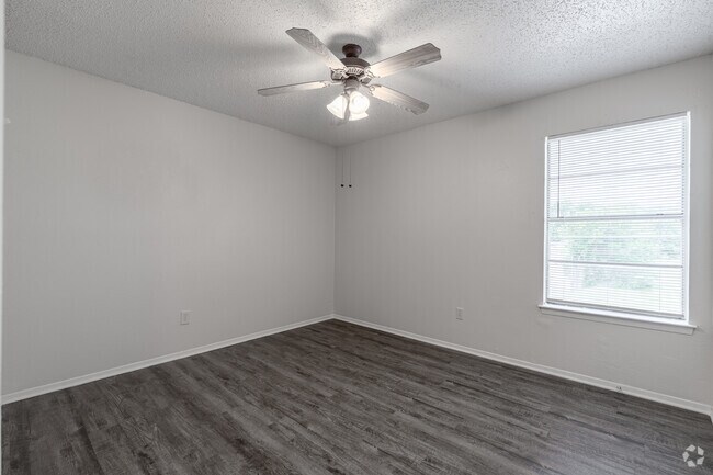 1BR, 1BA - 561SF - Bedroom - The Anderson