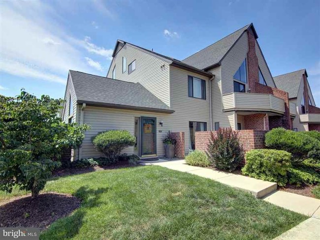 Building Photo - 1009 Cherrington Dr