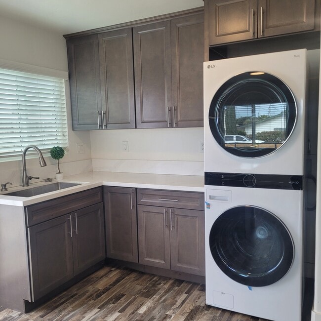 Foto del edificio - 1641 Evergreen Ave