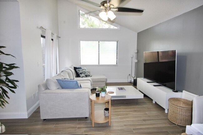 Building Photo - Casselberry -  3 Bedroom, 2 Bathroom - $2,...
