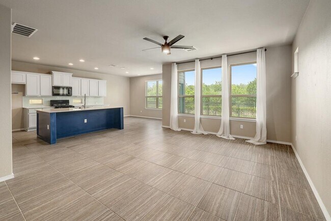 Building Photo - 3651 Sandy Brook Dr