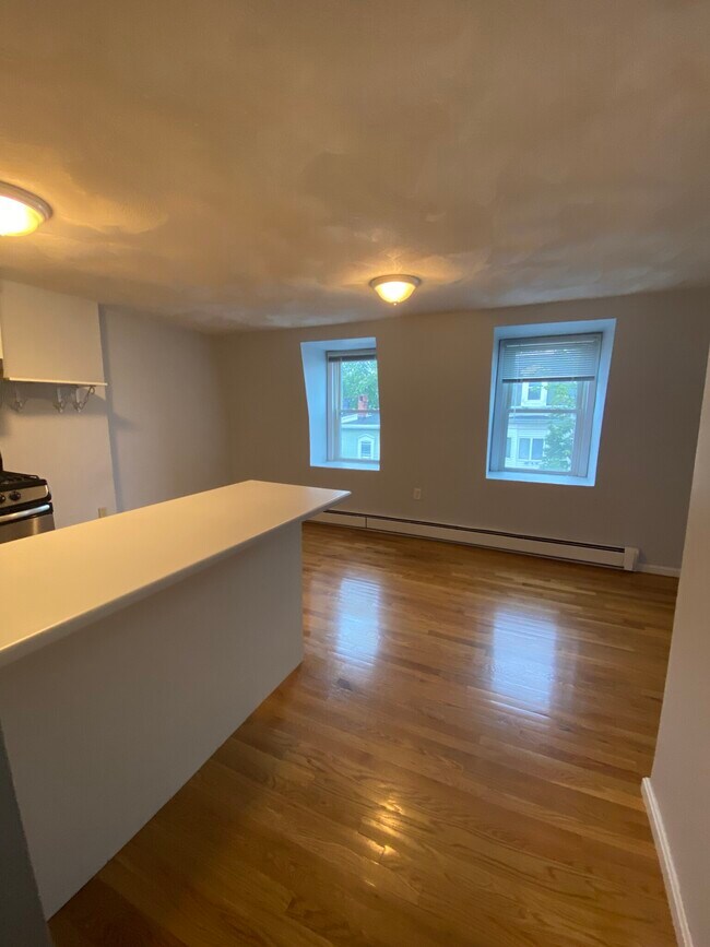 Foto del edificio - 145 Princeton St