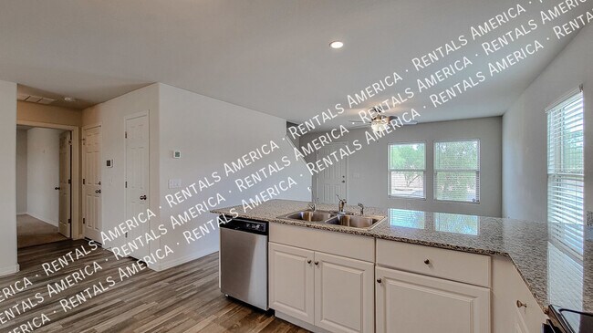 Building Photo - 229 Watson Pl