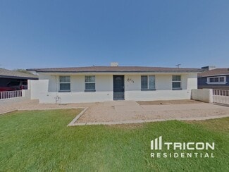 Building Photo - 619 S Sirrine