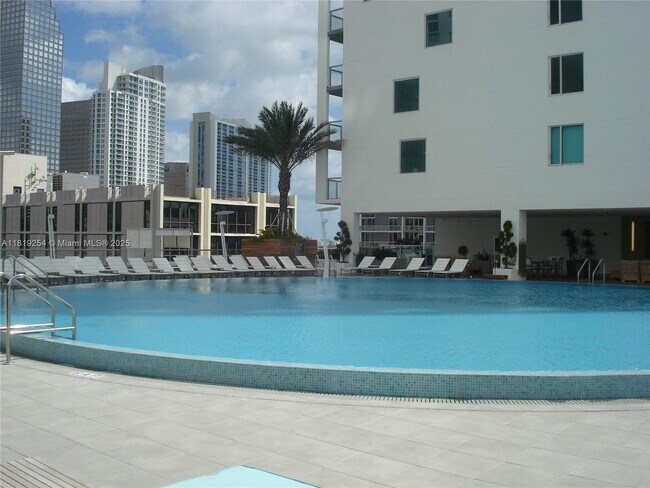 Foto del edificio - 500 Brickell Ave