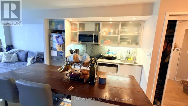 Building Photo - 25 Telegram Mews