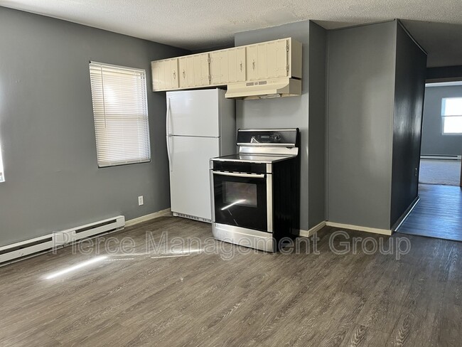 Building Photo - 149 Spruce St