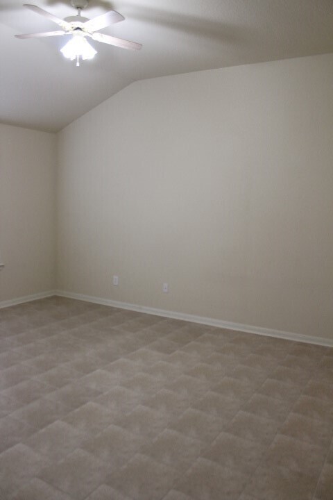 Foto del edificio - 18114 Surrey Lake Ln