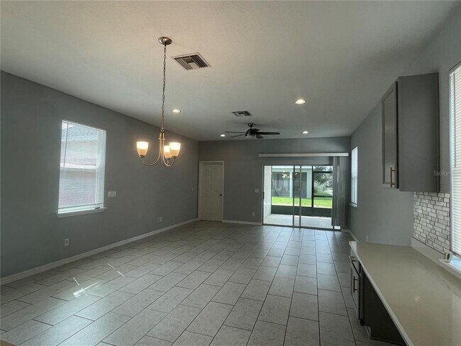 Foto del edificio - 32745 Coldwater Creek Loop