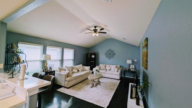 Foto del edificio - 5714 Turner Oaks