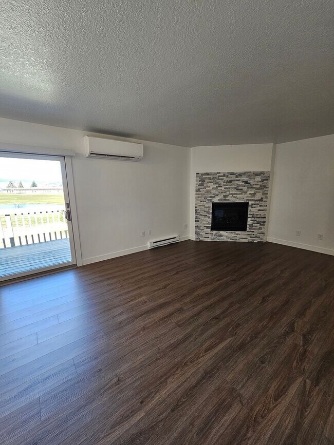 Foto del edificio - 41 Golf Course Ln