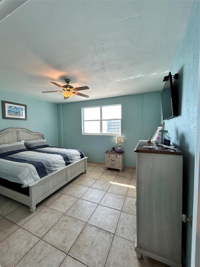 Foto del edificio - 4250 Galt Ocean Dr