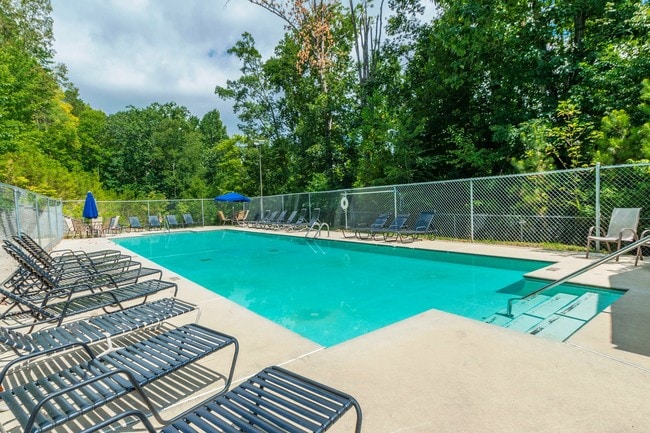 Piscina - Heritage Gardens Apartments