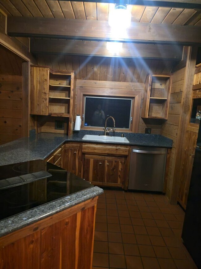 Foto del edificio - Charming 2-Bedroom Retreat in Ferndale