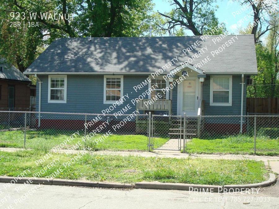 Primary Photo - 923 W Walnut St