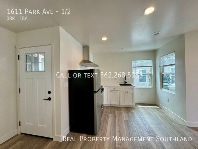 Building Photo - Beautiful Brand New Studio Apartment for R...