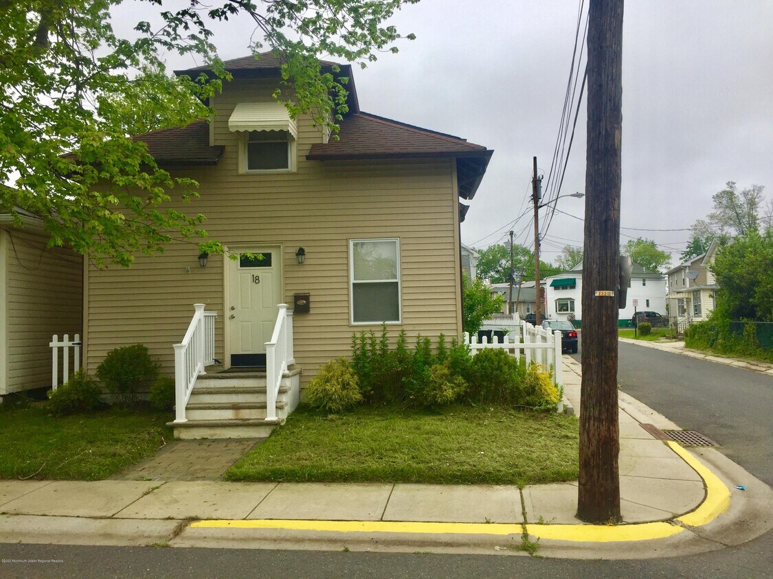 18 Seawood Ave, Keansburg, NJ 07734 House Rental in Keansburg, NJ