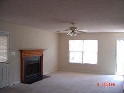 Building Photo - 4107 Summit View Dr