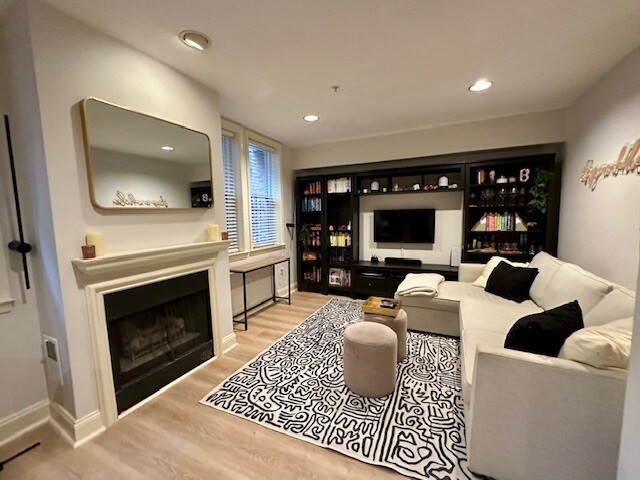 Building Photo - 1731 Willard St NW