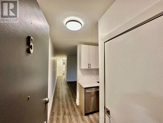 Photo du bâtiment - 1 Wingreen Ct