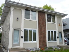 Building Photo - 831 Weeks Ave SE