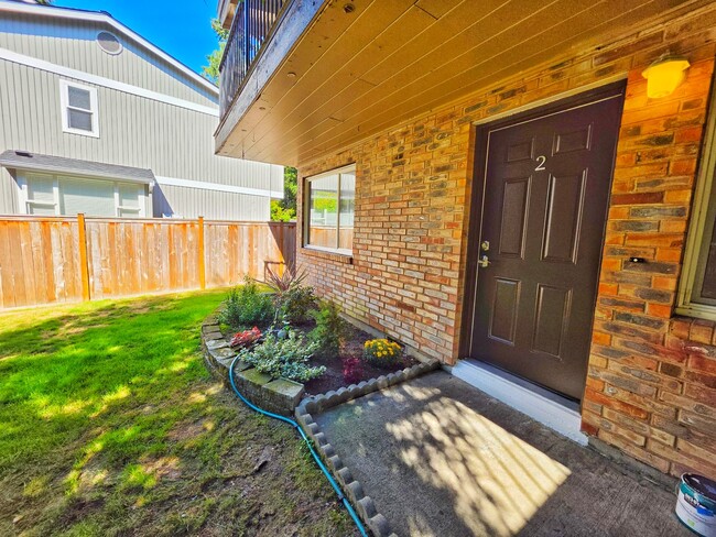 Photo - 1108 Bellevue Way SE #2 House