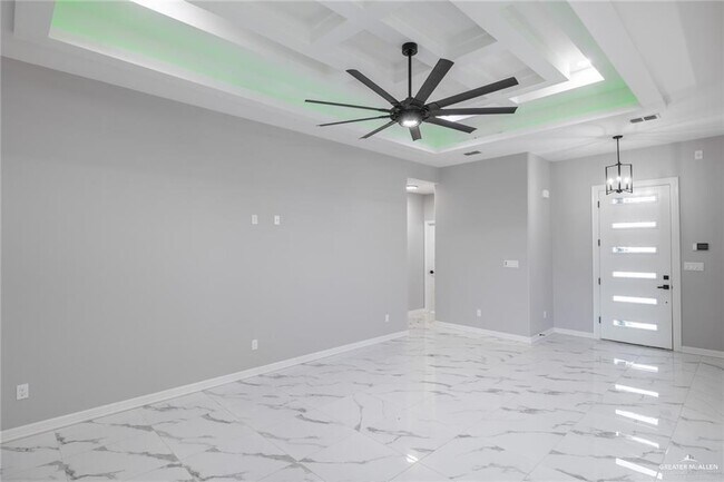 Foto del edificio - 8 Whetstone Ave