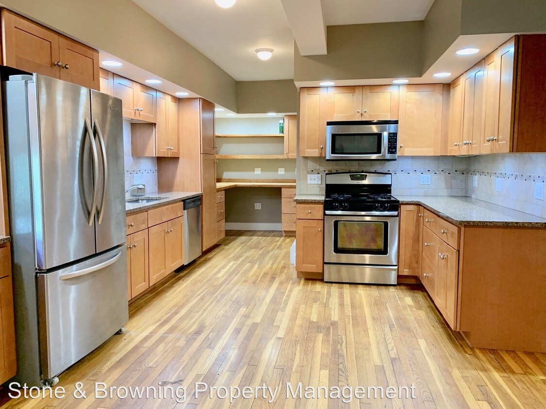 Foto principal - 150 Railroad St