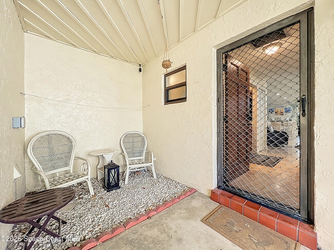 Building Photo - 176 Seawind Dr