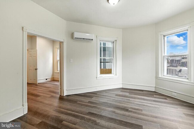 Foto del edificio - 22 N 53rd St