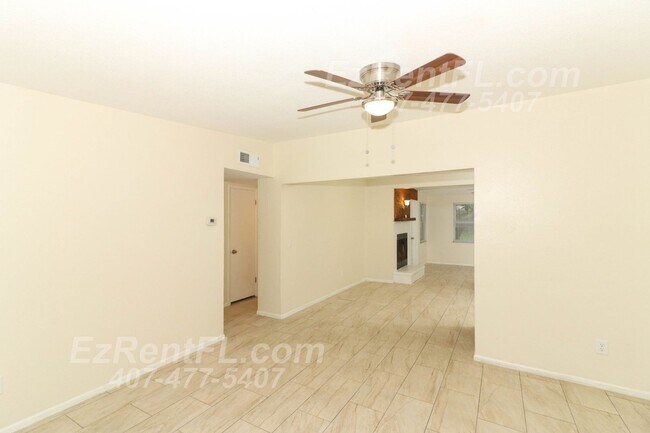 Foto del edificio - Your Dream Home Awaits: 3BR/2BA Gem in Lon...