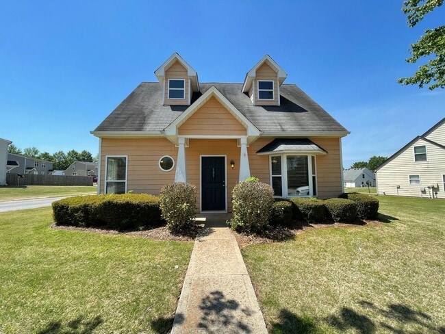 PRE-LEASING FOR AUGUST 2026! - PRE-LEASING FOR AUGUST 2026! House