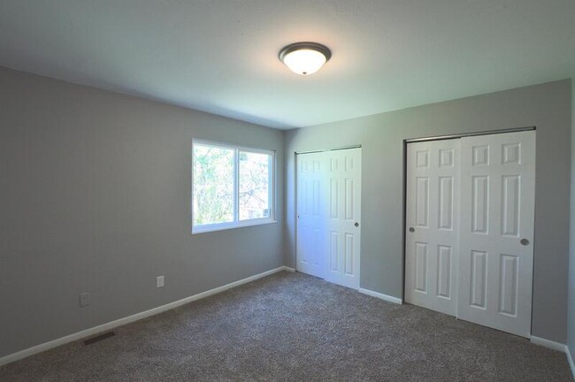 Building Photo - 4361 Falcon Creek Blvd