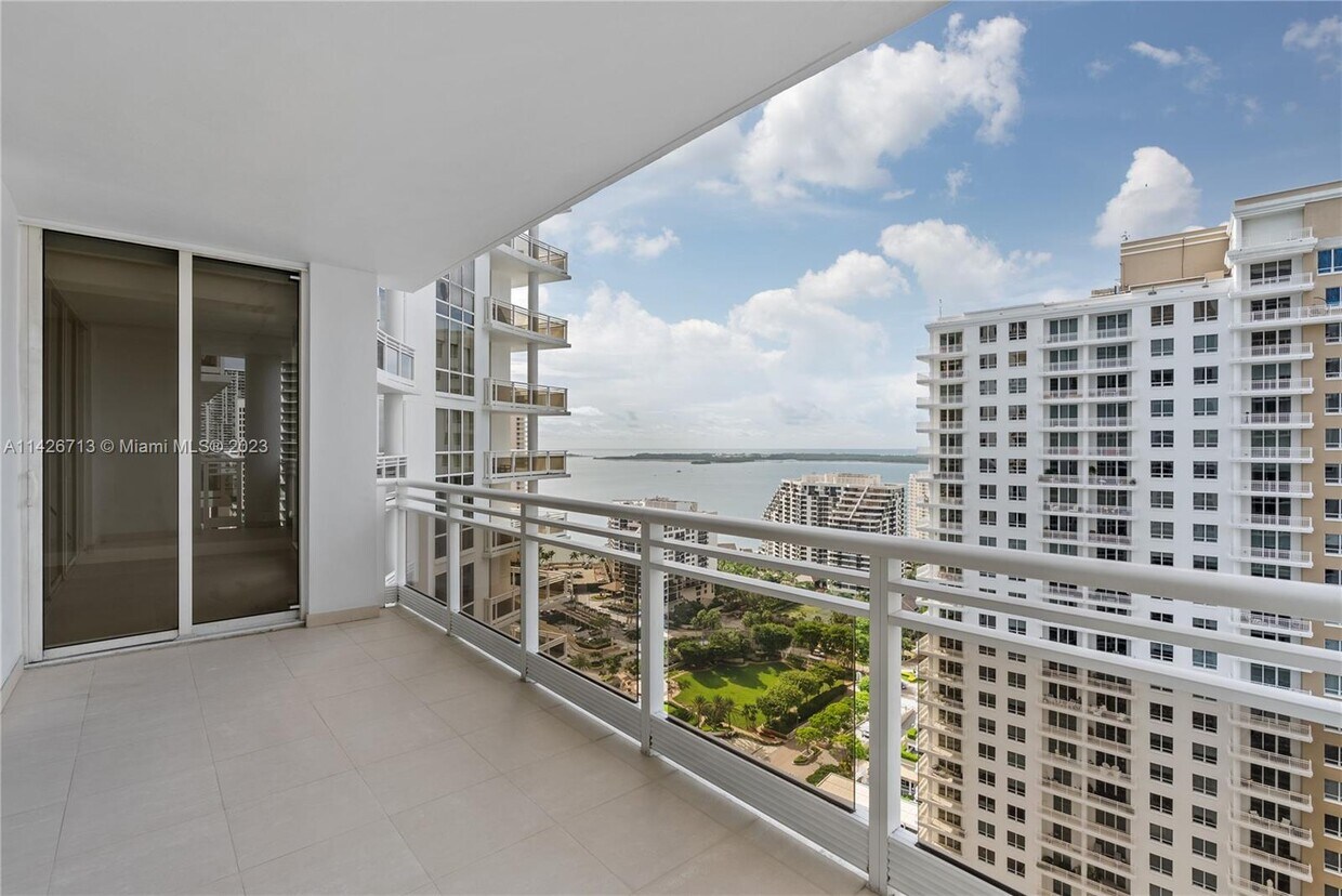 Primary Photo - 901 Brickell Key Blvd