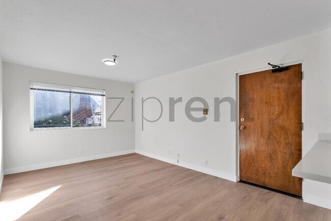 Foto del edificio - 790 7th Ave