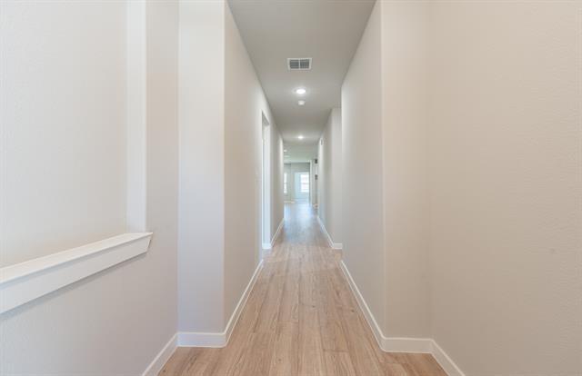 Building Photo - 2000 Cedar Vly Dr