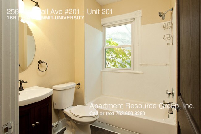 Foto del edificio - Great 1bed Unit for Rent! Cathedral Hill Area