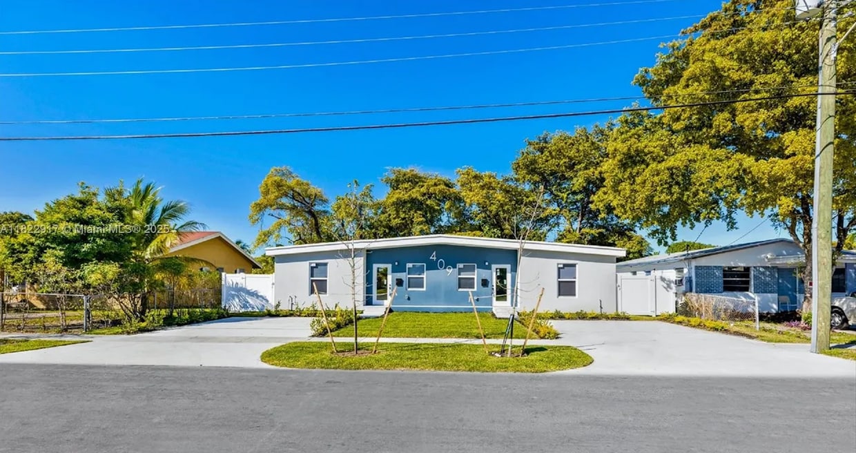 Foto principal - 409 NW 4th Ave