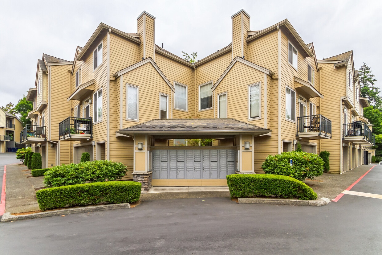 12320 NE 92nd Ln, Kirkland, WA 98033 Townhome Rentals in Kirkland WA