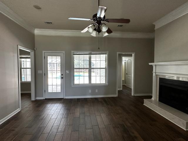 Foto del edificio - 502 Myles Ln