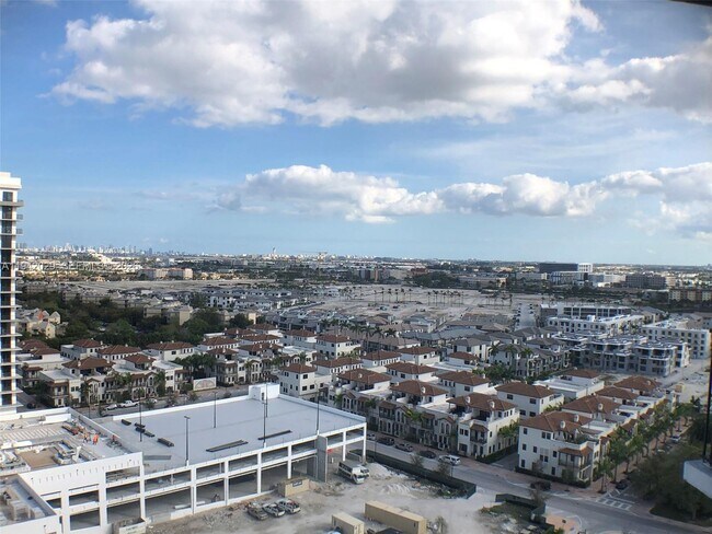 Foto del edificio - 5252 NW 85th Ave